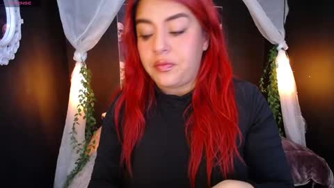 Snapshot of _poison_sweet chatting on December 5, 6:00 pm Laura online show from December 5, 6:00 pm