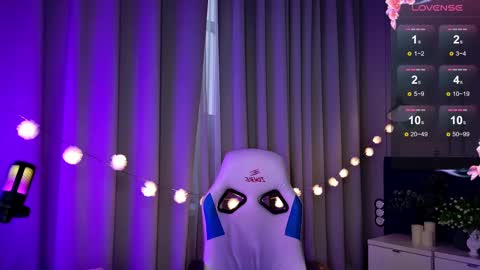 im Amy online show from March 2, 5:44 am