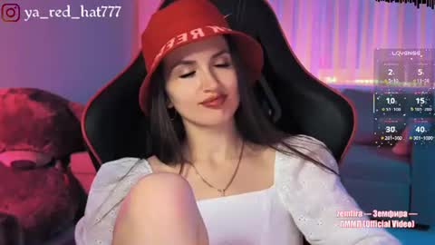 -RED HAT- online show from July 24, 7:00 pm