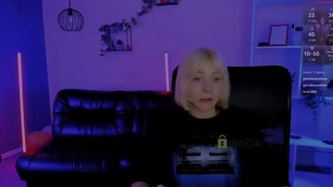sabrina  online show from April 25, 1:41 pm