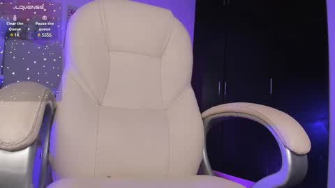   online show from February 13, 10:55 am