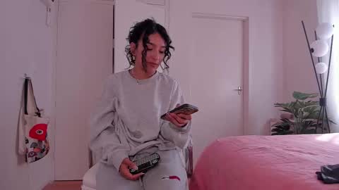 Sandyy online show from February 14, 11:53 pm