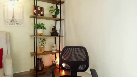 Sassy Girl online show from February 21, 6:41 pm