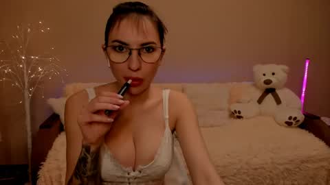 _stella_aa online show from April 23, 8:11 pm