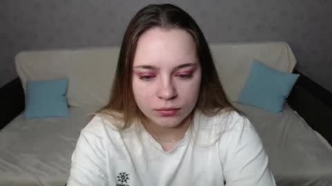 Snapshot of _sweet_lana_ chatting on December 3, 3:51 am Lana online show from December 3, 3:51 am