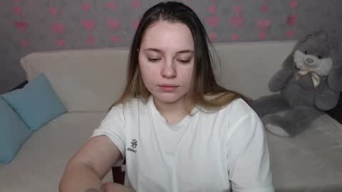 Snapshot of _sweet_lana_ chatting on February 17, 7:04 am Lana online show from February 17, 7:04 am