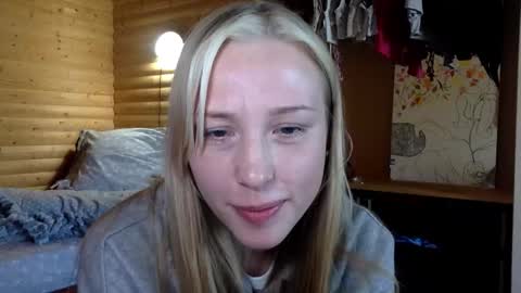 _sweetsky_ online show from March 13, 11:33 am