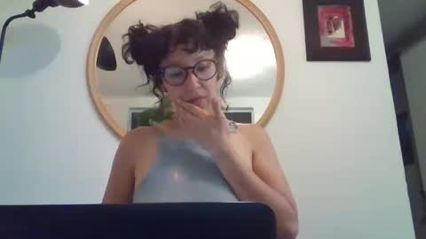 _tutti_frutti_ online show from June 10, 3:28 am