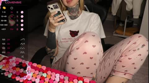 Alis online show from April 21, 2:04 am