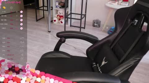 Alis online show from November 2, 7:45 am