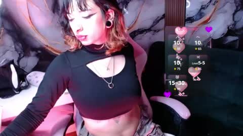 _weird_sativa online show from July 26, 11:40 am