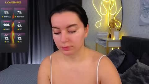 Snapshot of _your_sweetdream chatting on March 5, 8:32 am Jasmine online show from March 5, 8:32 am