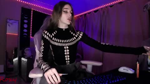 Roxy online show from April 23, 3:14 pm