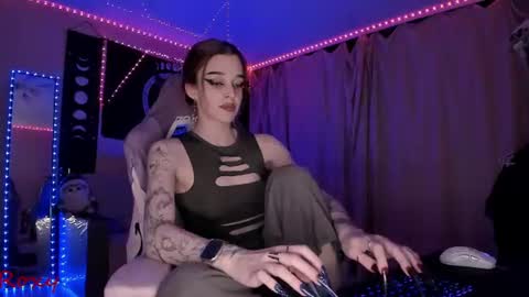 Roxy online show from June 9, 8:08 pm