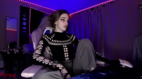 Roxy online show from March 27, 3:02 pm