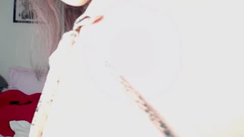 Abbie Hard  --------------- Streaming from 0800 - 0400 UTC-5 online show from October 12, 2:14 am