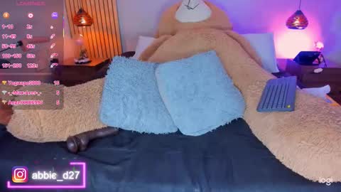 Snapshot of abbieedmond chatting on September 29, 6:29 am Abbie Edmond online show from September 29, 6:29 am