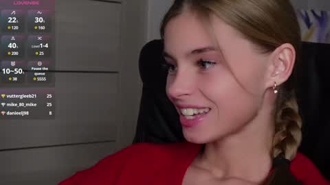 Snapshot of abby_laker chatting on December 11, 5:14 pm ABBY LAKER online show from December 11, 5:14 pm