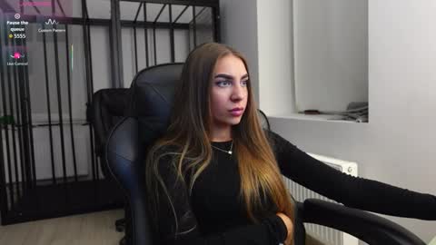 Snapshot of abby_laker chatting on October 9, 4:55 pm ABBY LAKER online show from October 9, 4:55 pm
