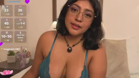 Abbygail online show from April 24, 1:25 pm
