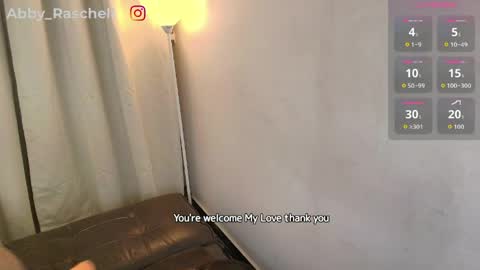 abby_raschell online show from June 7, 7:04 am