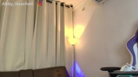 abby_raschell online show from April 26, 2:42 am