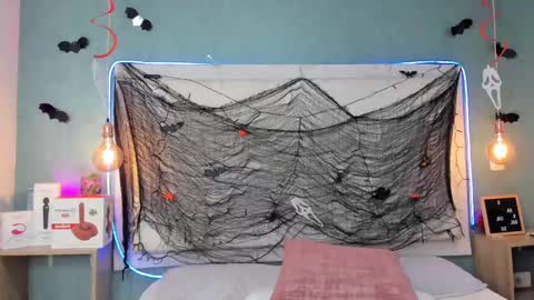 Abby Dixon  online show from October 28, 9:52 pm