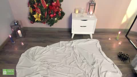 Snapshot of abbyhall__ chatting on December 24, 2:44 pm INSTAGRAM abby hall82 online show from December 24, 2:44 pm