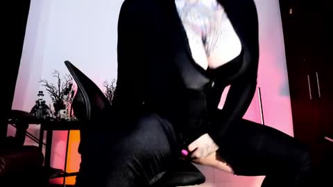 Snapshot of abbypink69 chatting on December 27, 1:53 am Abby online show from December 27, 1:53 am