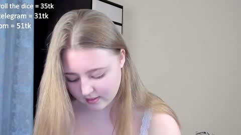 Snapshot of abbywyte chatting on December 14, 1:16 pm Abby Stream at Sat Sun Mon Fri online show from December 14, 1:16 pm