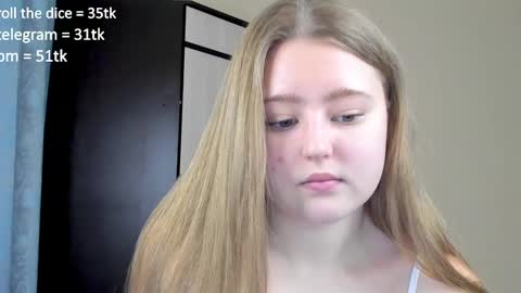 Snapshot of abbywyte chatting on December 8, 12:08 pm Abby Stream at Sat Sun Mon Fri online show from December 8, 12:08 pm