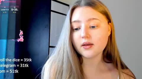 Snapshot of abbywyte chatting on February 21, 12:06 pm Abby Stream at Sat Sun Mon Fri online show from February 21, 12:06 pm