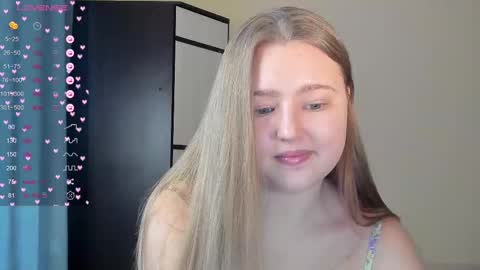 Snapshot of abbywyte chatting on March 3, 1:26 pm Abby Stream at Sat Sun Mon Fri online show from March 3, 1:26 pm