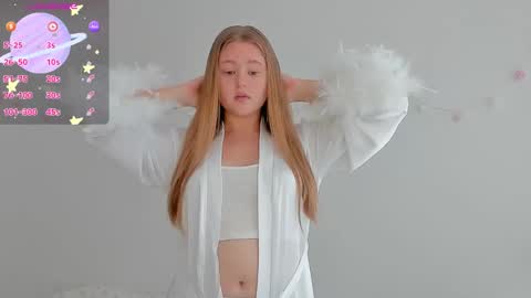 Snapshot of abbywyte chatting on September 14, 1:31 pm Abby Stream at Sat Sun Mon Fri online show from September 14, 1:31 pm