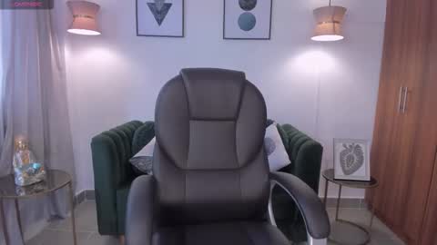  Abella Ruiz  online show from December 5, 12:28 pm