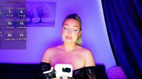 abella_soleill online show from June 7, 6:09 am