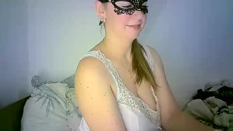 GoldenFish online show from December 4, 8:40 pm