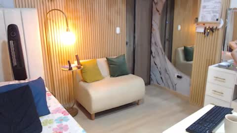 abigailowensss online show from November 3, 8:18 am