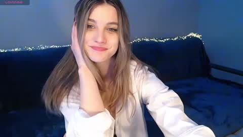 Abigail online show from April 25, 5:10 pm