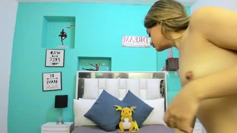 Miss Abril  online show from December 10, 3:09 am