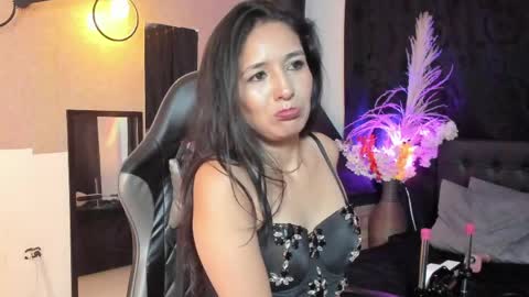 Abril online show from May 30, 5:16 am