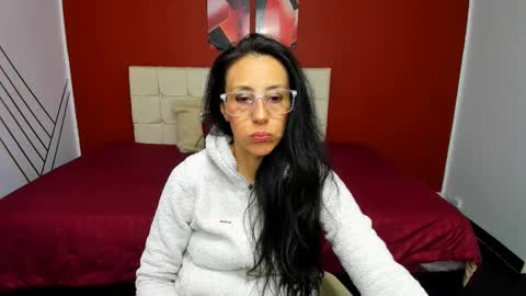 ABRIL online show from February 15, 8:12 pm