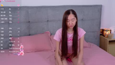 Snapshot of ada_di chatting on September 12, 1:18 pm Akia online show from September 12, 1:18 pm