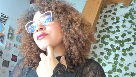  Isa  online show from December 5, 2:53 am