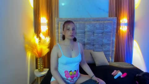 Snapshot of ada_mclaine2 chatting on February 7, 12:06 pm Ada online show from February 7, 12:06 pm