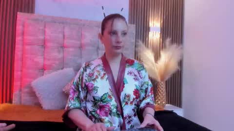 Snapshot of ada_mclaine2 chatting on September 12, 12:23 pm Ada online show from September 12, 12:23 pm