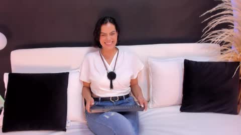    online show from April 24, 2:09 pm