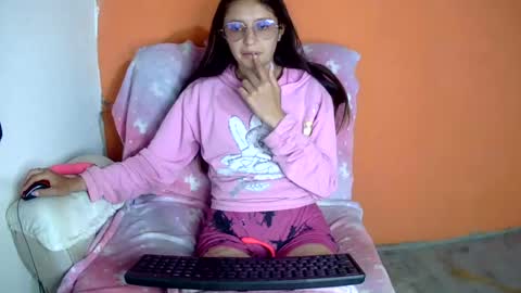 Ada online show from June 11, 9:55 pm