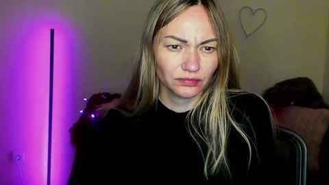 Adalina online show from April 23, 7:05 pm