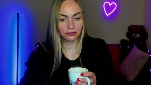 Adalina online show from April 19, 6:10 pm